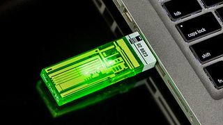 Illustration for article titled Isolinear Chip Flash Drives Are Definitely Where Picard Would Stash His Data